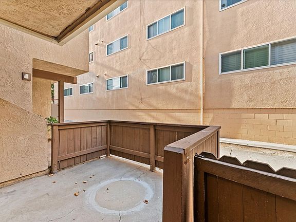 2nd image of 392 Coronado Ave APT 2
