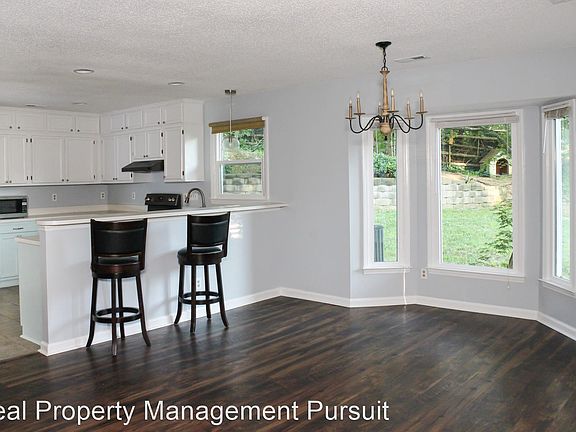 5th image of 9626 Lawley Ln