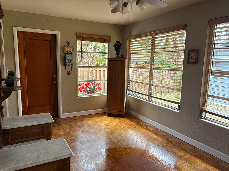 1135 Magnolia Ave — Photo 15