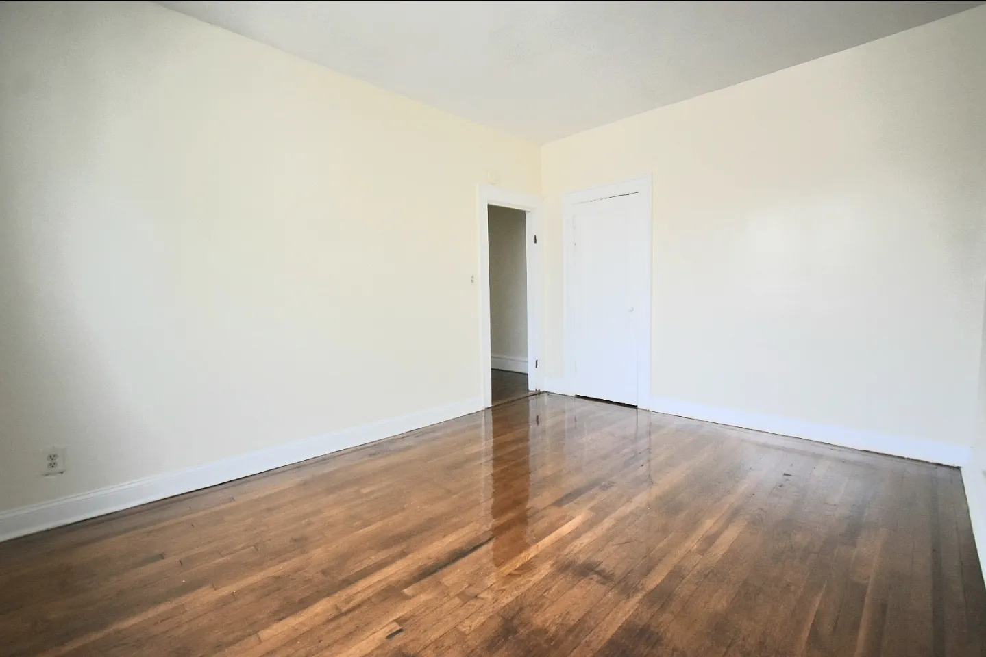 1 bed, $1,400 — Photo 2