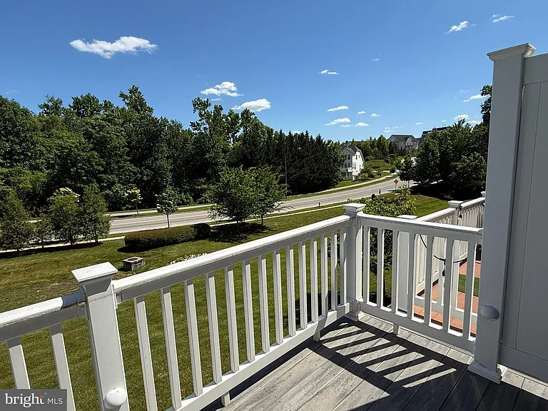 7581 Taunton Ct — Photo 41