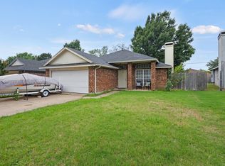 5308 Livermore Dr, Arlington, TX 76017