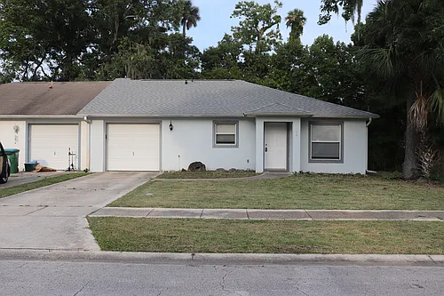 1061 Oak Forest Cir Photo 1
