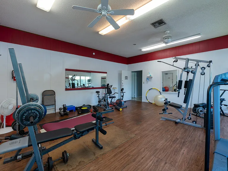 896 N Federal Hwy #523 — Photo 31