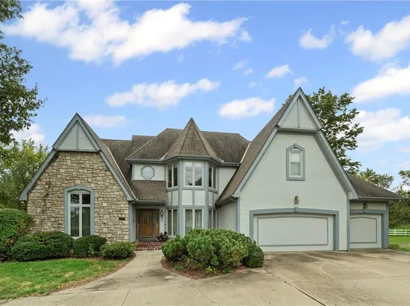 2109 E State Route 58, Raymore, MO 64083