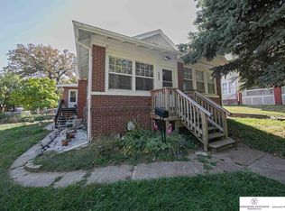 1905 Deer Park Blvd, Omaha, NE 68108