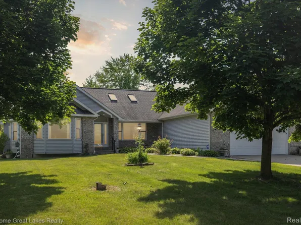 1144 Sandstone Pass, Flint, MI 48532