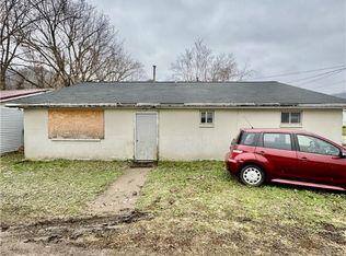 4902 Raven Dr, Charleston, WV 25306