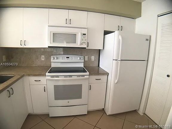 3rd image of 12130 Saint Andrews Pl #A201