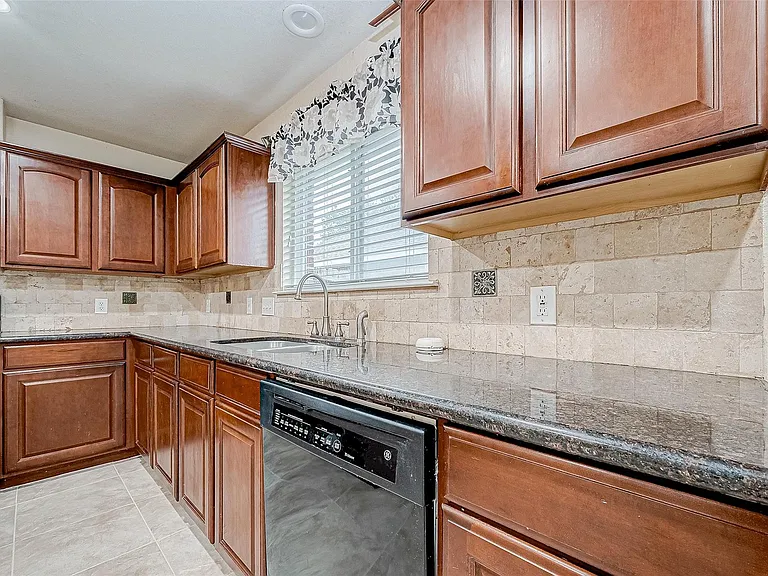 7514 Trail Holw — Photo 20