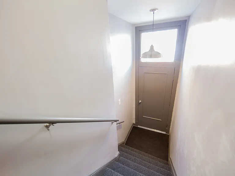 1641 W 18th St #2R — Photo 11