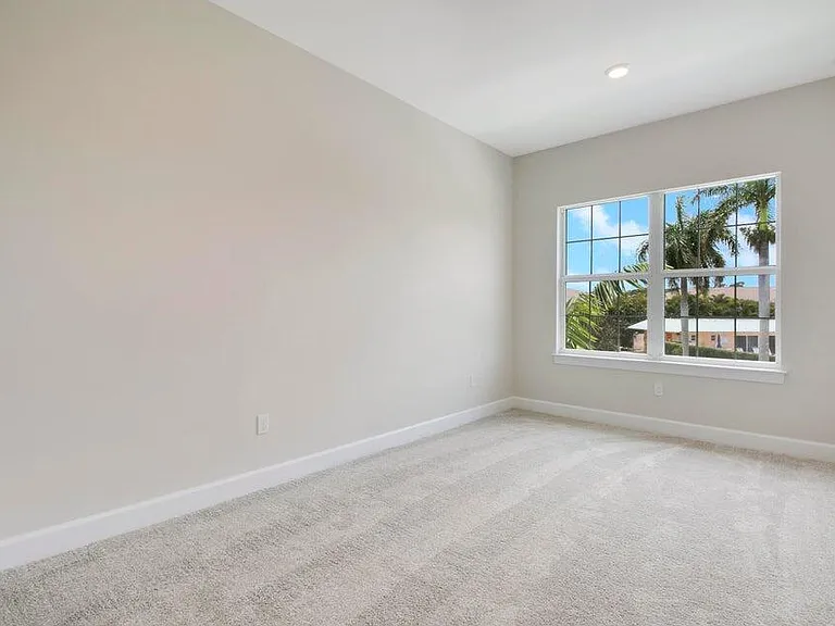 1875 SE Ocean Cove Way — Photo 29