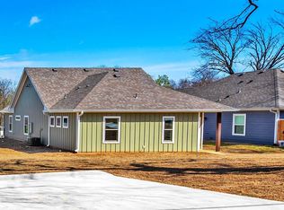 1216 W Elm St, Denison, TX 75020