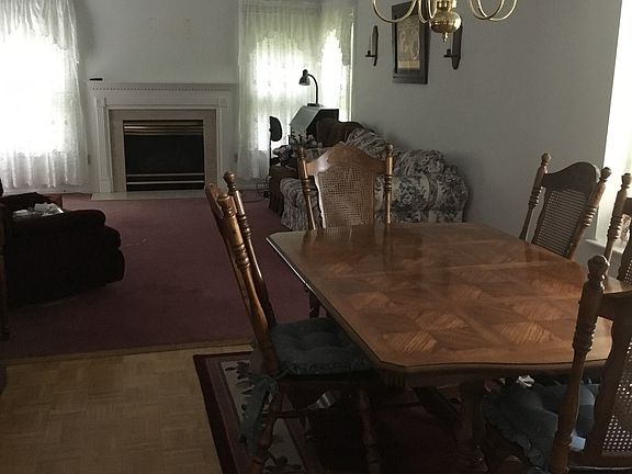 4th image of 17 Standiford Ct