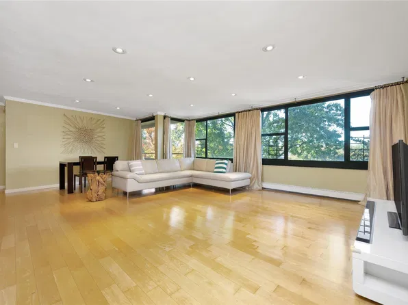 166-25 12th Ave #8A, Beechhurst, NY 11357