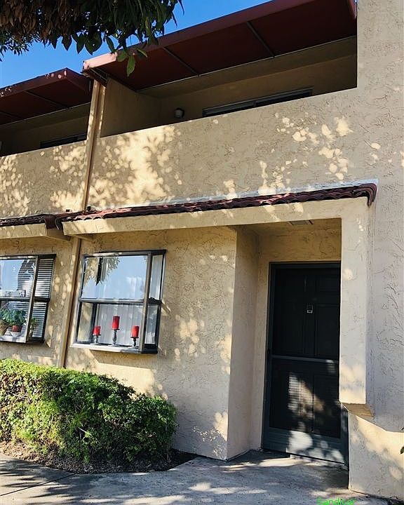 1st image of 4560 Twain Ave APT 4