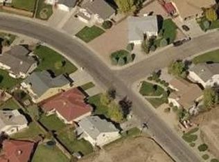 1 Avon Ct, Pueblo, CO 81005