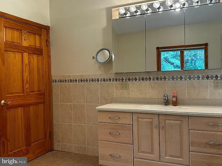 4 Smedley Dr — Photo 41