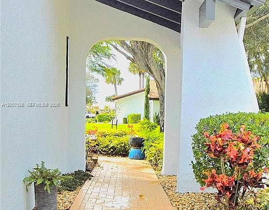 5th image of 5551 Lakeview Mews Dr