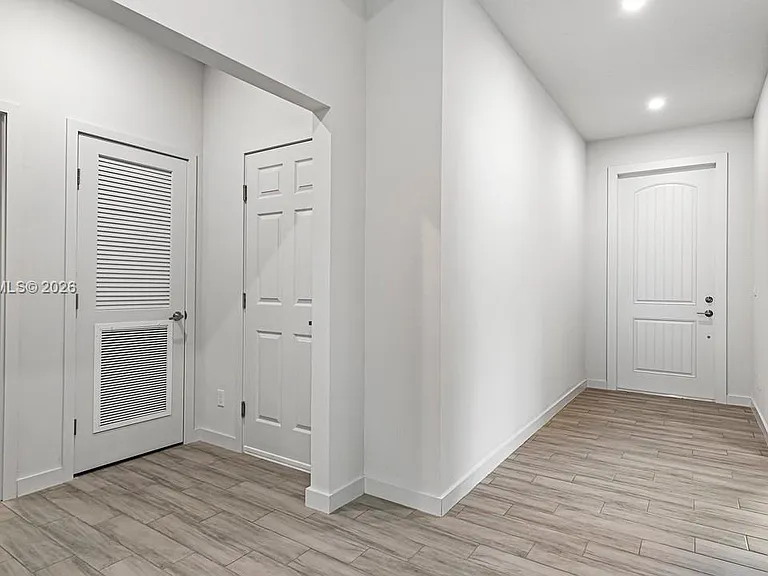 7704 Pacific Ave — Photo 19