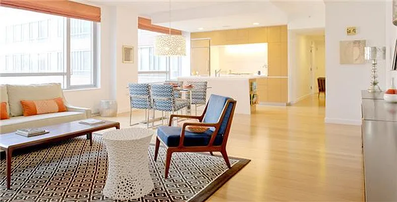 Sold by R New York | media 1