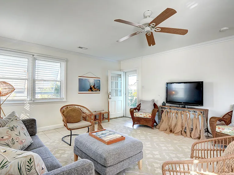 213 S Anderson Blvd #A — Photo 5