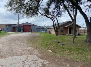 3320 Brooks Ave, Bay City, TX 77414