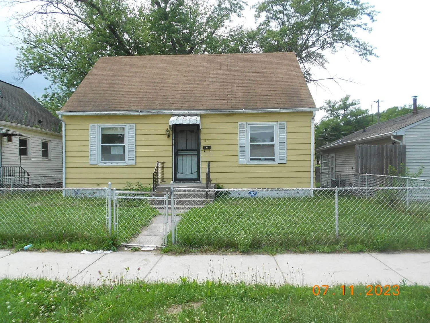 156 N Woodland Ave photo 1