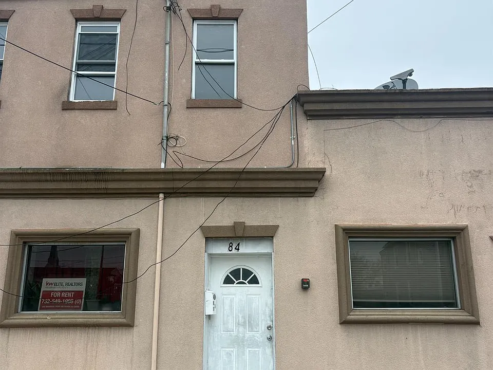 Building Photo 3