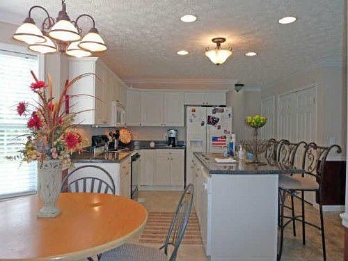 3rd image of 309 Holly Ln