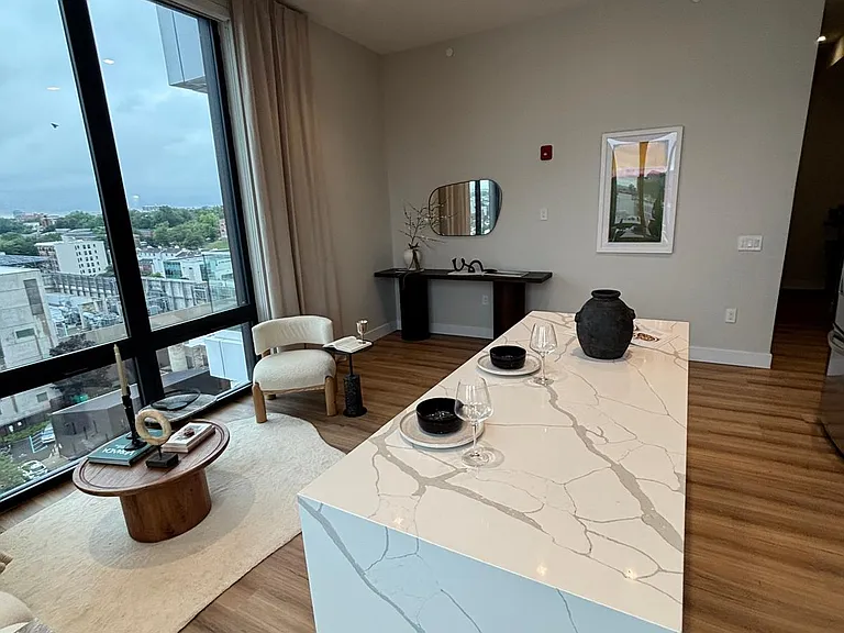 303 Washington St #6C — Photo 2