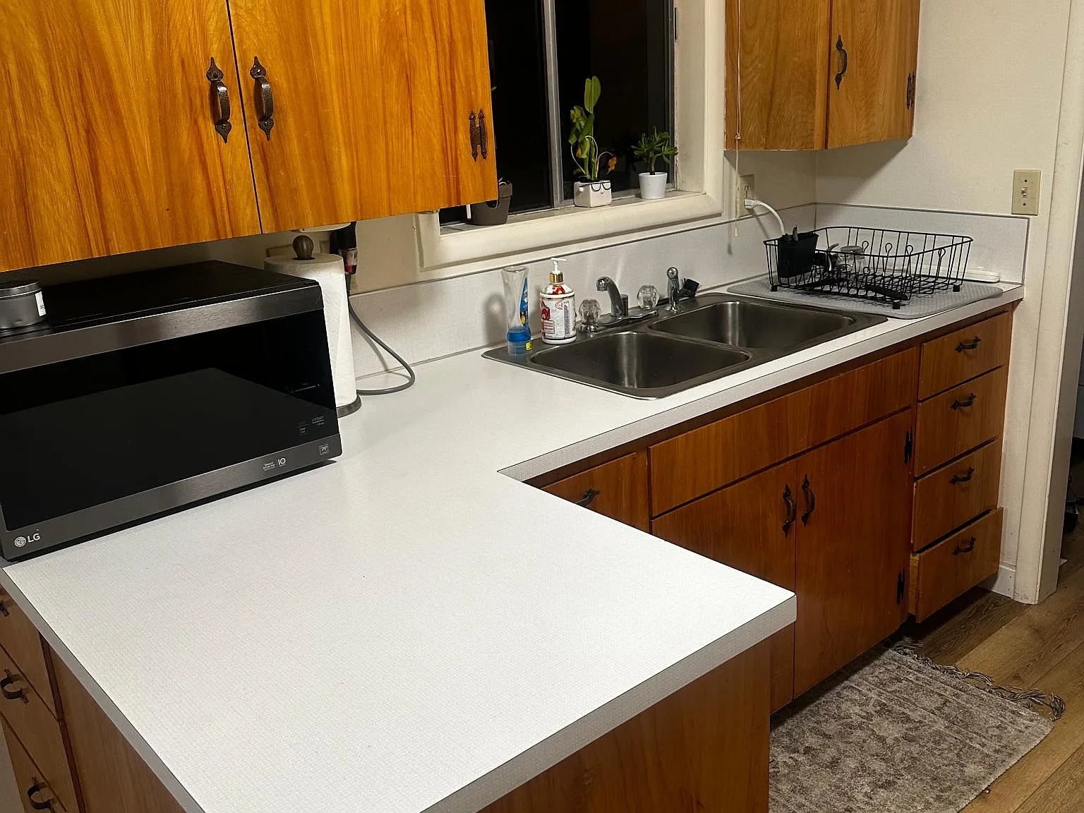 3 bed, 1.5 bath, 1071 sqft, $2,000 — Photo 4