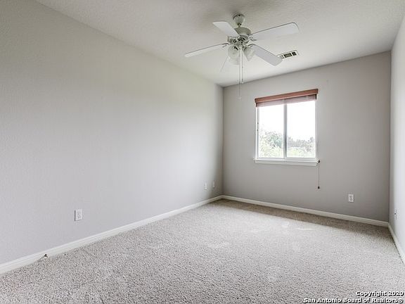 4th image of 2851 Lakehills St