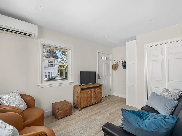 5 Perkins Ave #2 — Photo 10