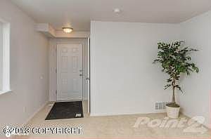 5550 E 4th Ave Anchorage AK-large-002-Li