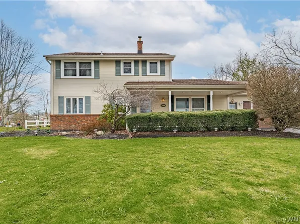 7406 Chestnut Ridge Rd, Lockport, NY 14094