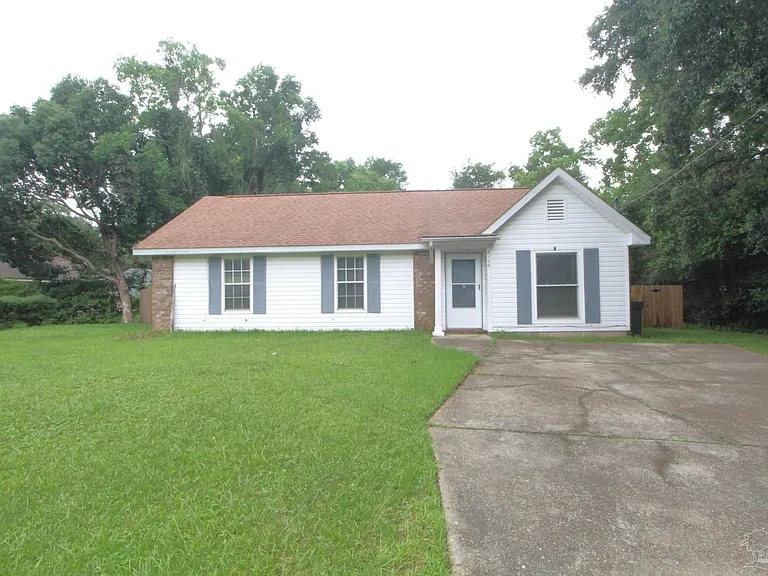 8126 Crystal Wells Pl — Photo 1