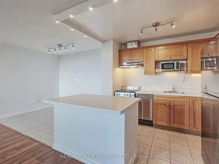 3065 Queen Frederica Dr #707 — Photo 17