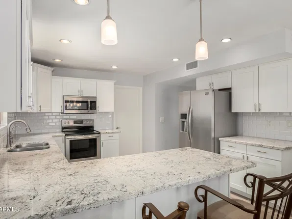 10414 E FLINTLOCK Drive, Sun Lakes, AZ 85248