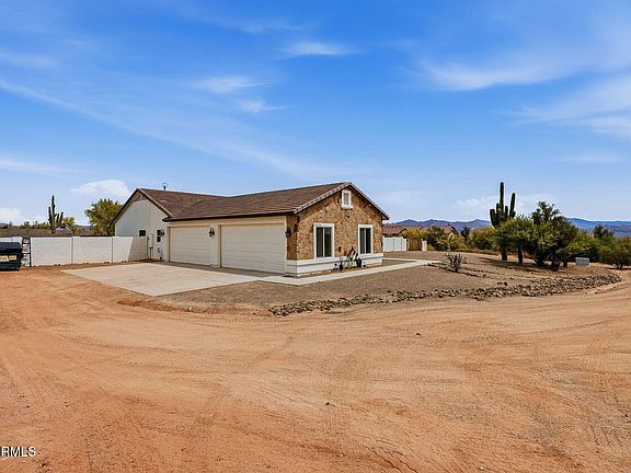 2nd image of 15724 E Cavedale Drive