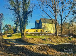 99999 Atlanta Ave, Asheville, NC 28806