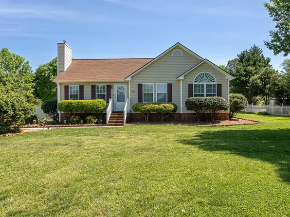 6124 Southwind Dr, Mebane, NC 27302