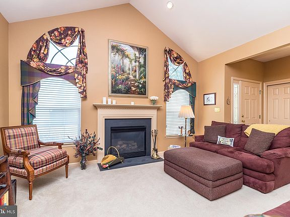 4th image of 187 Shady Brook Dr #129