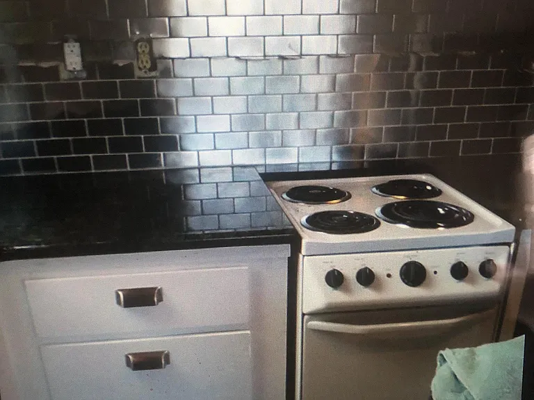 1400 Colonial Ave #5 — Photo 1