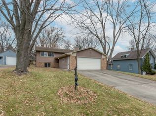 1200 Sumter Ave N, Golden Valley, MN 55427
