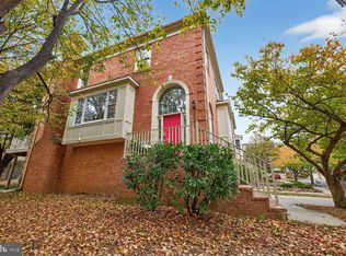 10152 Sterling Ter, Rockville, MD 20850