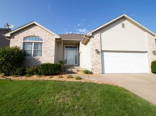 1408 W 52nd St, Davenport, IA