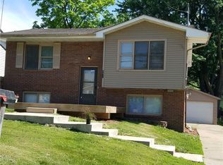 1010 Rittenhouse St, Des Moines, IA 50315