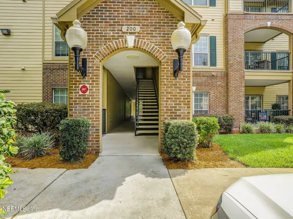 7800 POINT MEADOWS Drive #216, Jacksonville, FL 32256