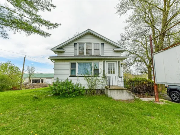 5058 W Ridge Rd, Spencerport, NY 14559